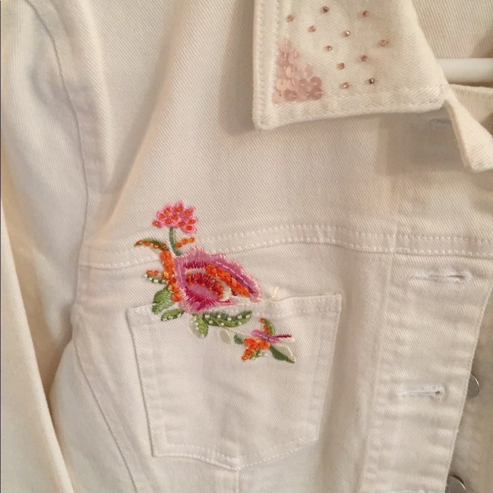White Jean Jacket - Picture 4 of 8